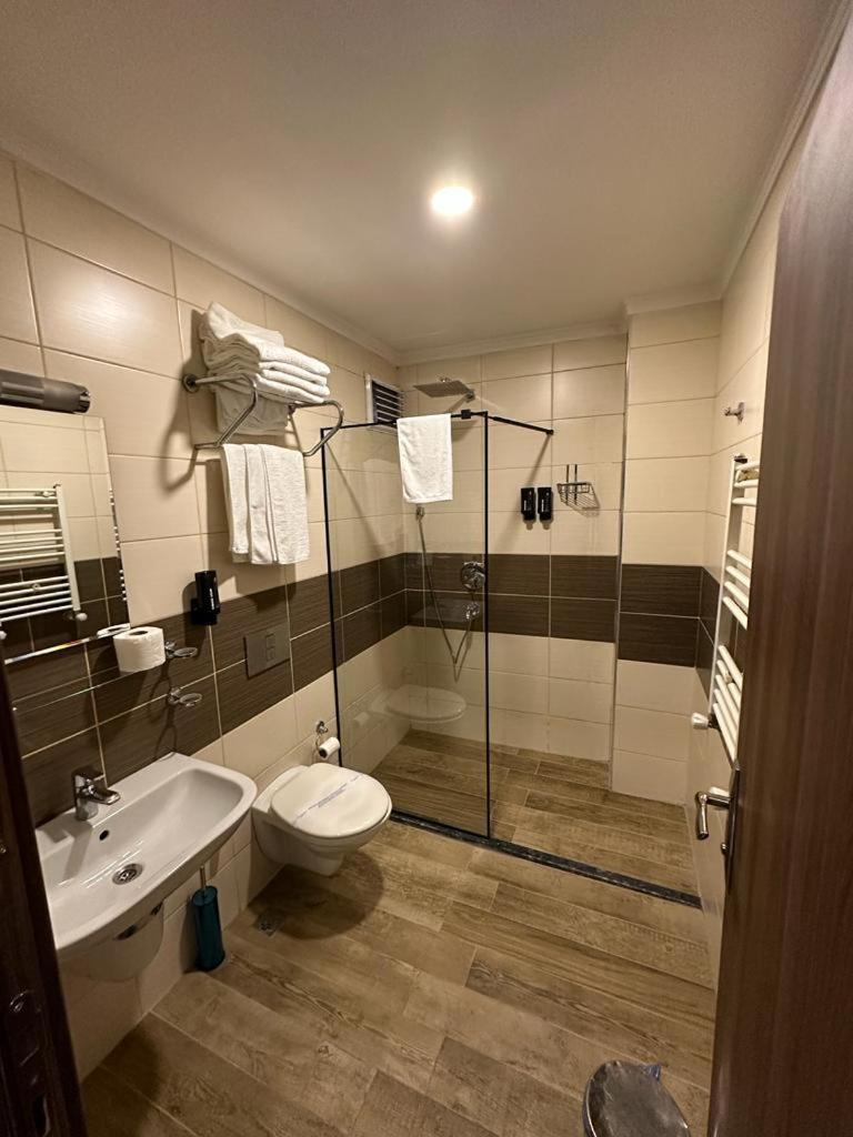 New Akcaabat Hotel Εξωτερικό φωτογραφία